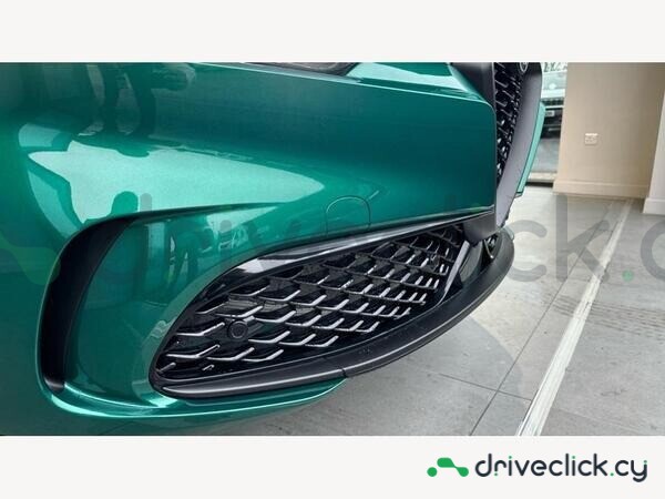 Alfa Romeo Tonale Зеленый