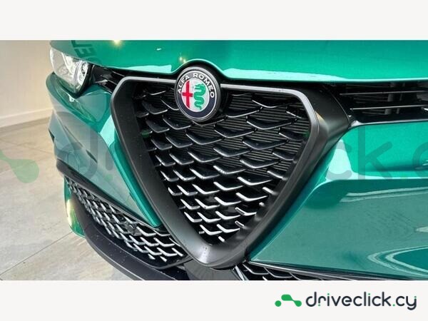 Alfa Romeo Tonale Зеленый