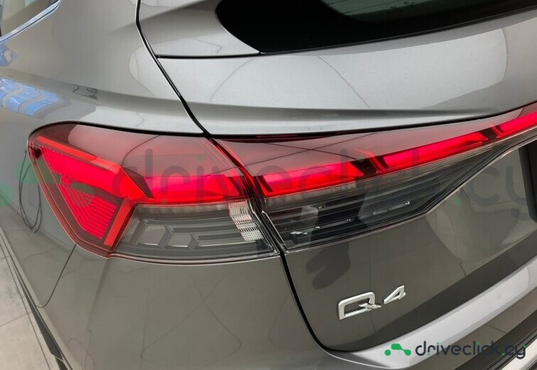 Audi Q4 e-tron Grey