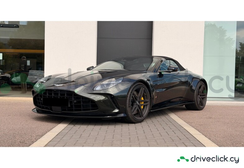 Aston Martin Vantage Black