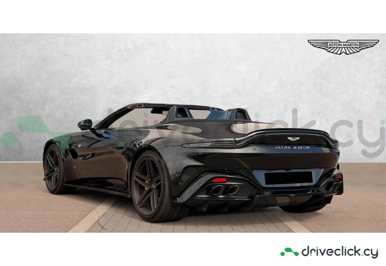 Aston Martin Vantage Black