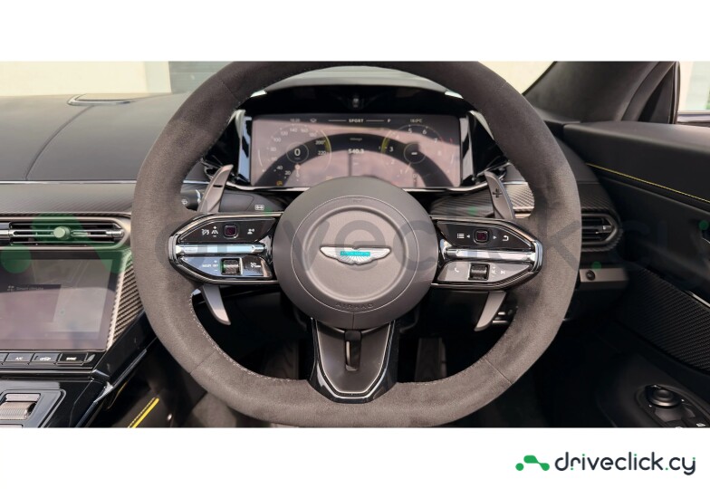 Aston Martin Vantage Black