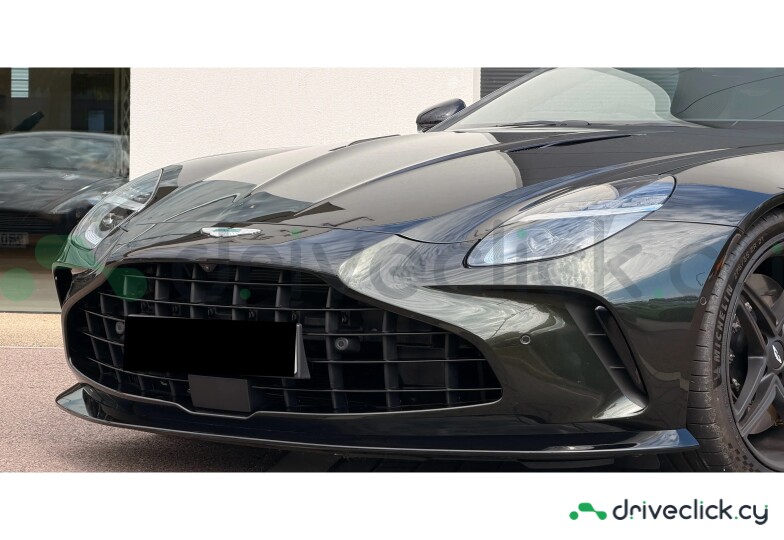Aston Martin Vantage Black