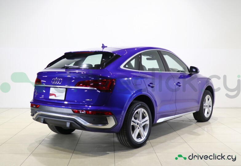 Audi Q5 Sportback Blue