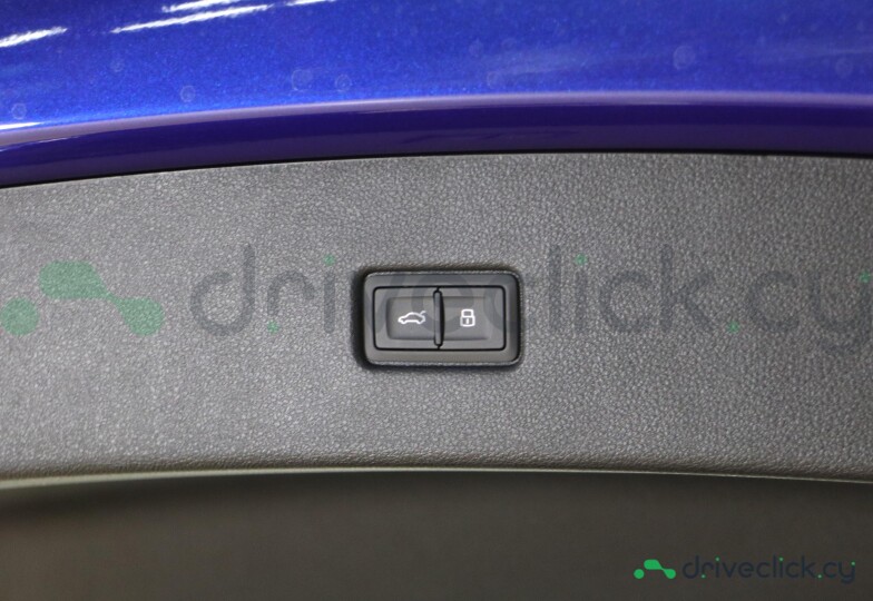 Audi Q5 Sportback Blue