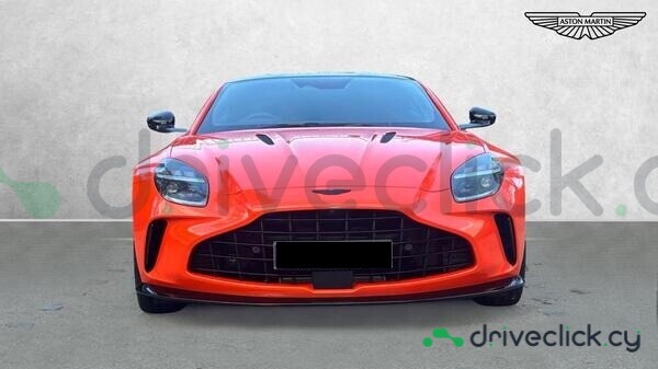 Aston Martin Vantage Оранжевый