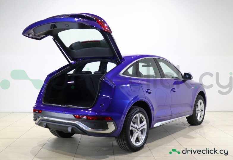 Audi Q5 Sportback Blue