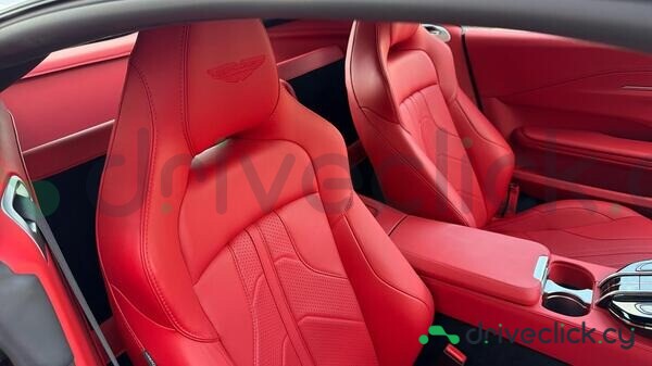 Aston Martin Vantage Black