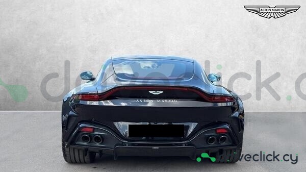 Aston Martin Vantage Black