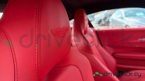 Aston Martin Vantage Black