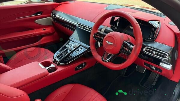 Aston Martin Vantage Black