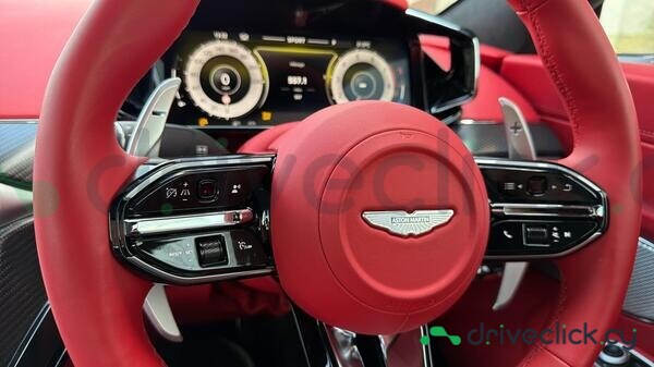 Aston Martin Vantage Black