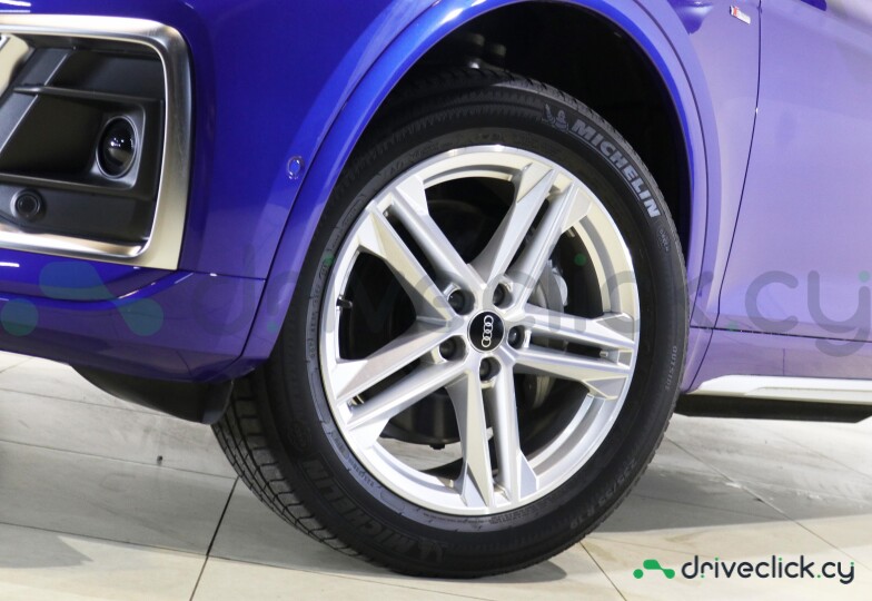 Audi Q5 Sportback Blue