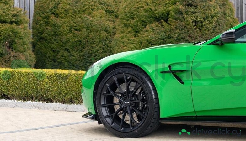 Aston Martin Vantage Green