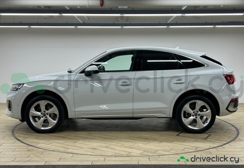Audi Q5 Sportback Белый