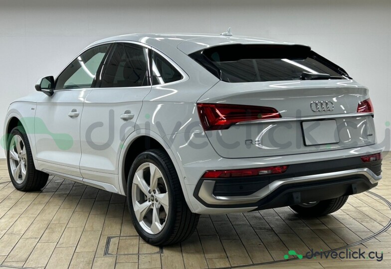 Audi Q5 Sportback Белый