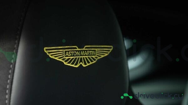 Aston Martin Vantage Turquoise