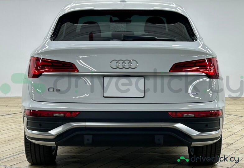 Audi Q5 Sportback Белый