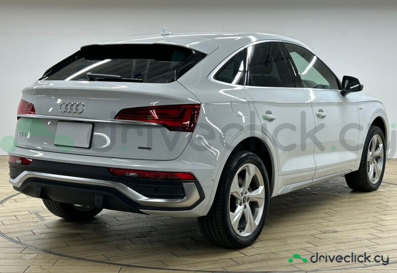 Audi Q5 Sportback Белый