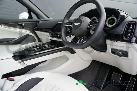 Aston Martin DBX Purple