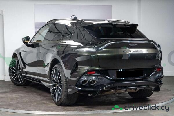 Aston Martin DBX Green