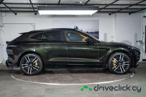 Aston Martin DBX Green