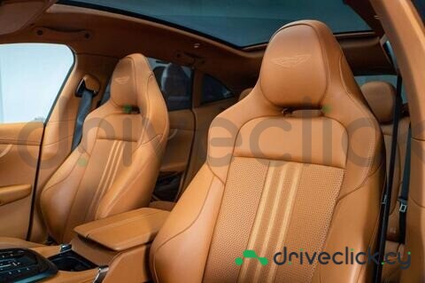 Aston Martin DBX Green