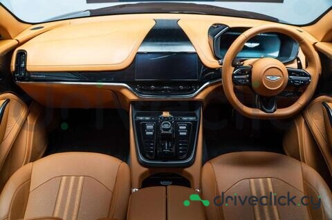 Aston Martin DBX Green