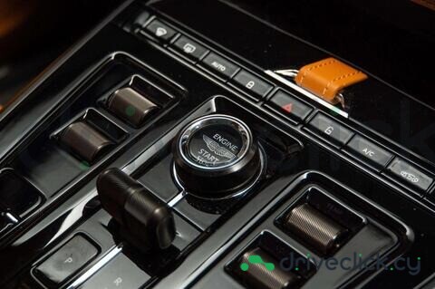 Aston Martin DBX Green