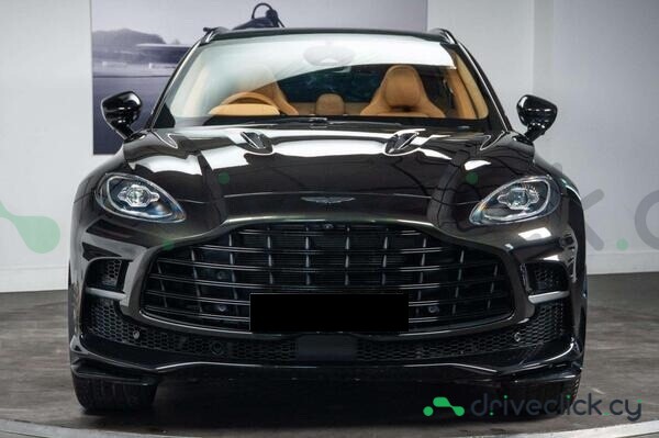 Aston Martin DBX Green