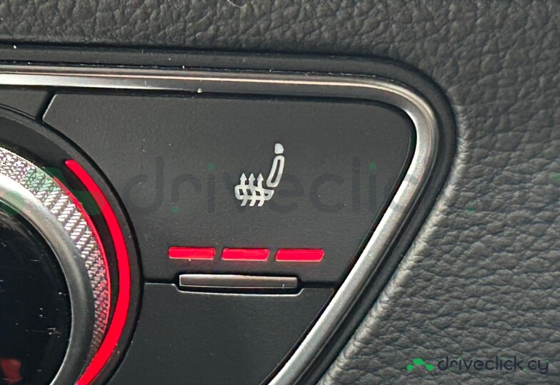 Audi Q5 Sportback Белый