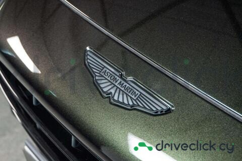 Aston Martin DBX Green