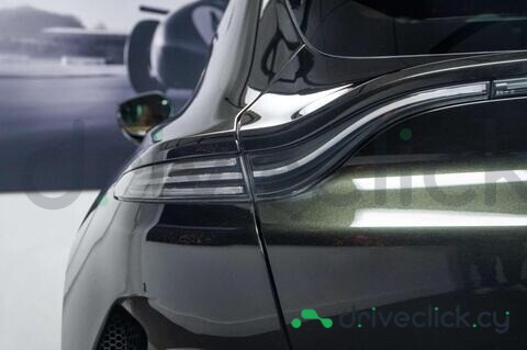 Aston Martin DBX Green