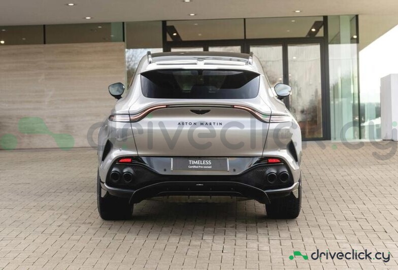 Aston Martin DBX Серый
