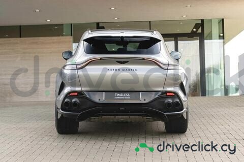 Aston Martin DBX Серый