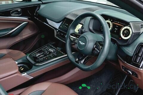 Aston Martin DBX Серый