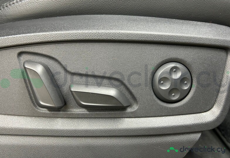 Audi Q5 Sportback Белый