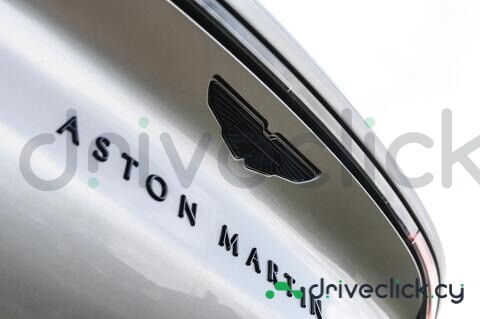 Aston Martin DBX Серый