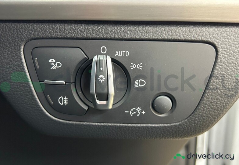 Audi Q5 Sportback Белый