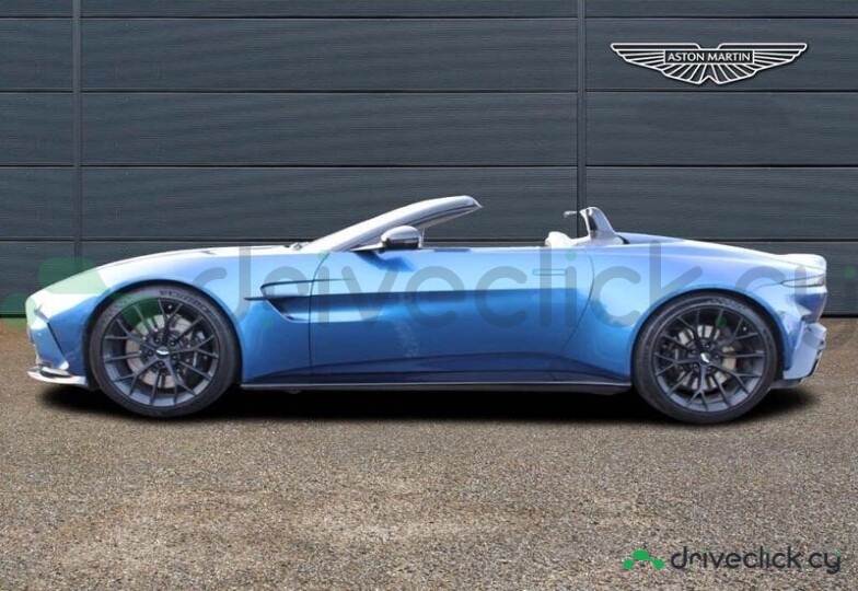 Aston Martin Vantage Blue