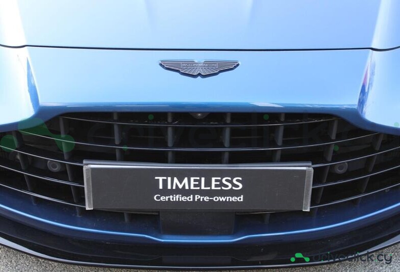 Aston Martin Vantage Blue