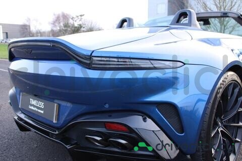 Aston Martin Vantage Blue