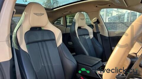 Aston Martin DBX Green