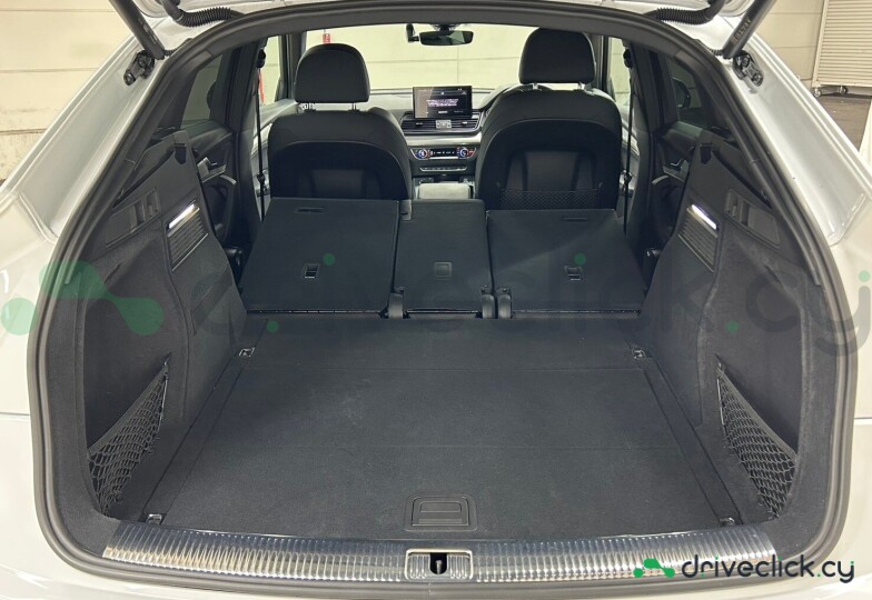 Audi Q5 Sportback Белый