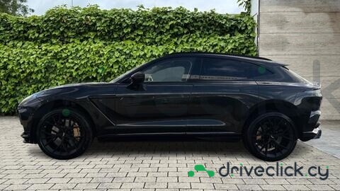 Aston Martin DBX Green