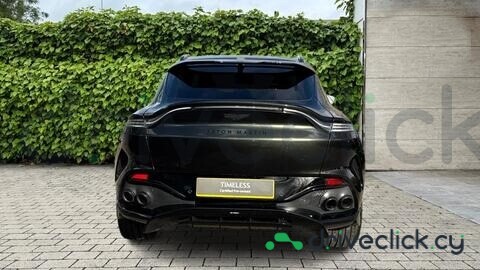 Aston Martin DBX Green
