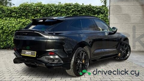 Aston Martin DBX Green