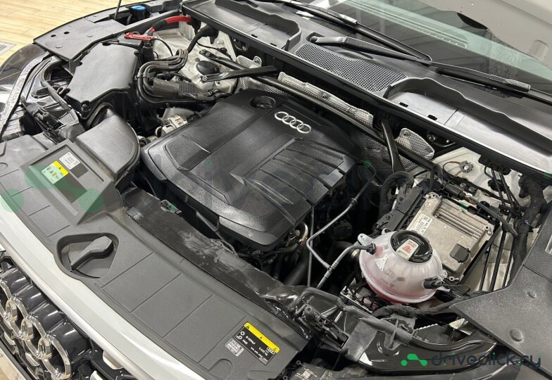 Audi Q5 Sportback Белый