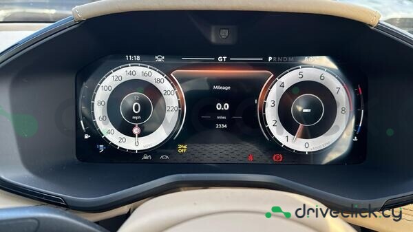 Aston Martin DBX Green