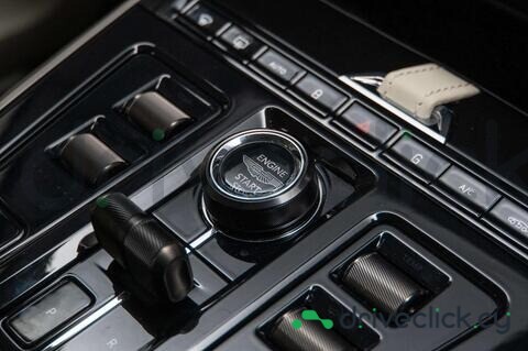 Aston Martin DBX Black